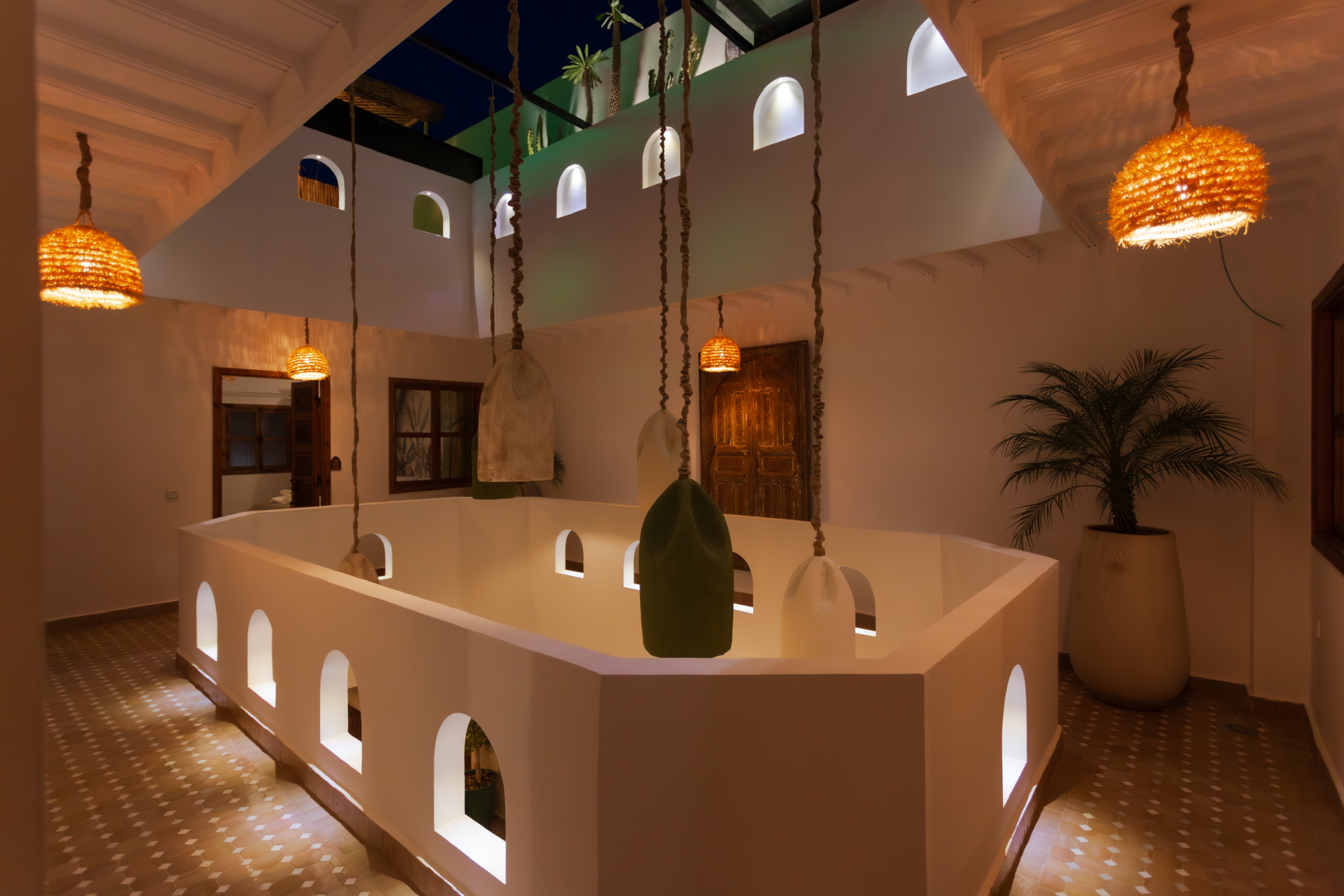 Riad KAMA — terrasse et bassin